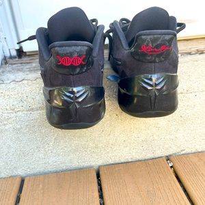 USED LIKE NEW in very good condition. Nike Kobe Bryan AD Black Mamba.